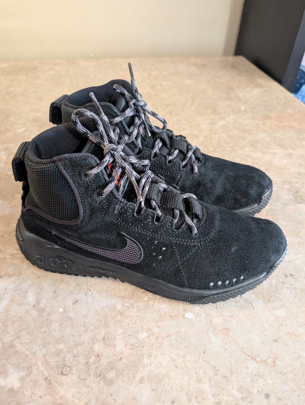 Nike ACG Angel's Rest (2018) Black Oil Grey Thunder  #AQ0917-001 Men Size 9